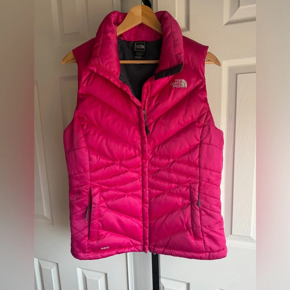 The North Face Women's Bright Pink Quilted Vest Puffer Size: M